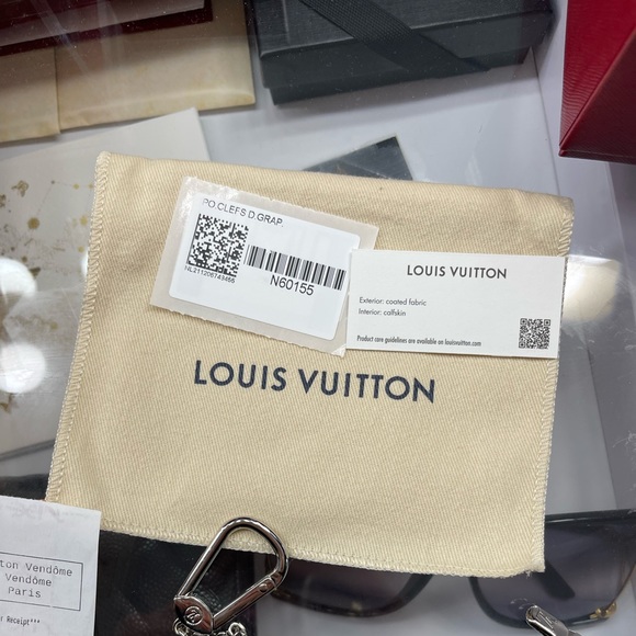Authentic Louis Vuitton Zip Key Wallet - Picture 6 of 6